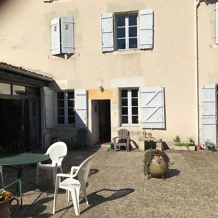 Saint-Sever  Le Cazalet Bed & Breakfast エクステリア 写真