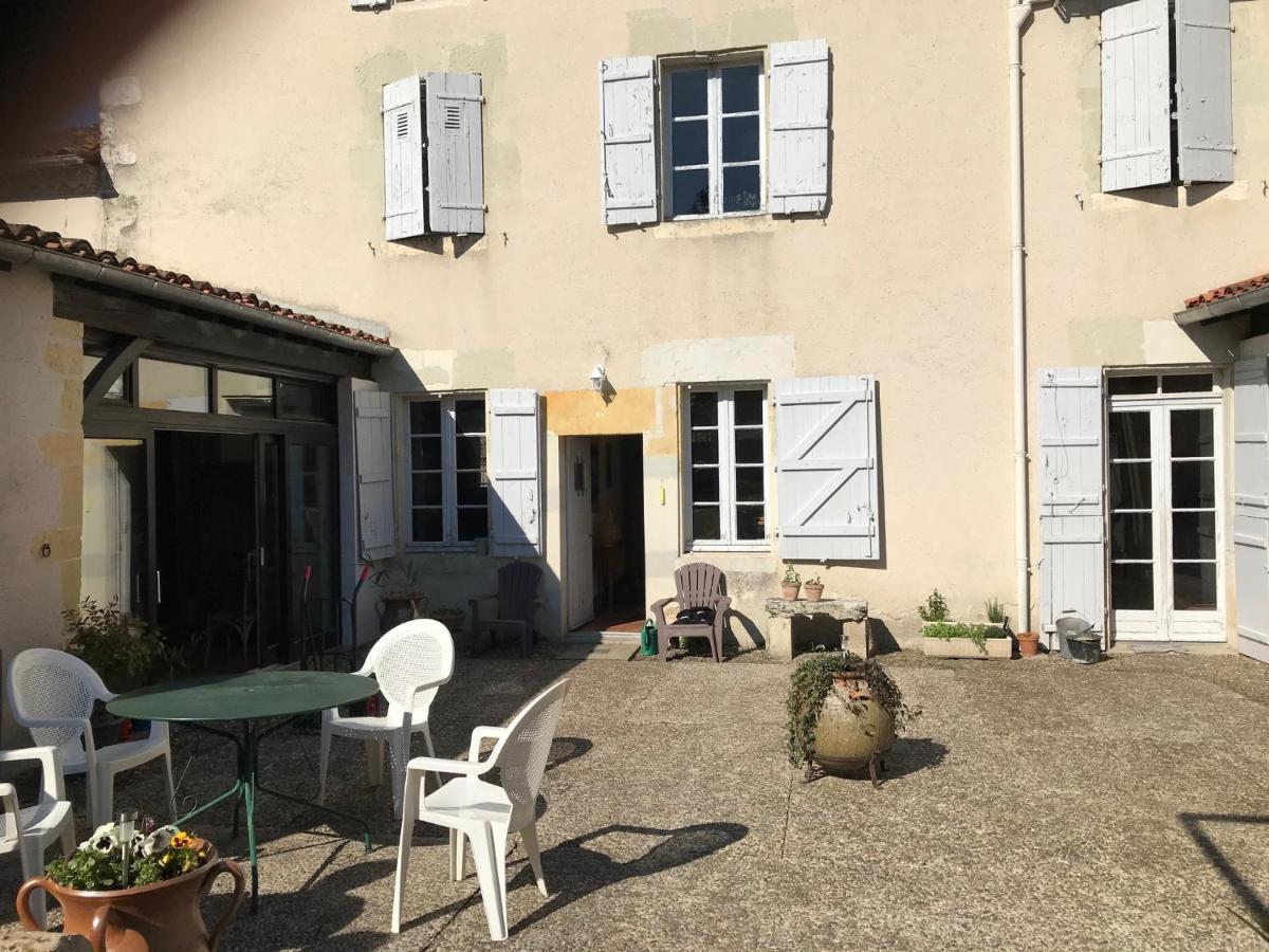 Saint-Sever  Le Cazalet Bed & Breakfast エクステリア 写真