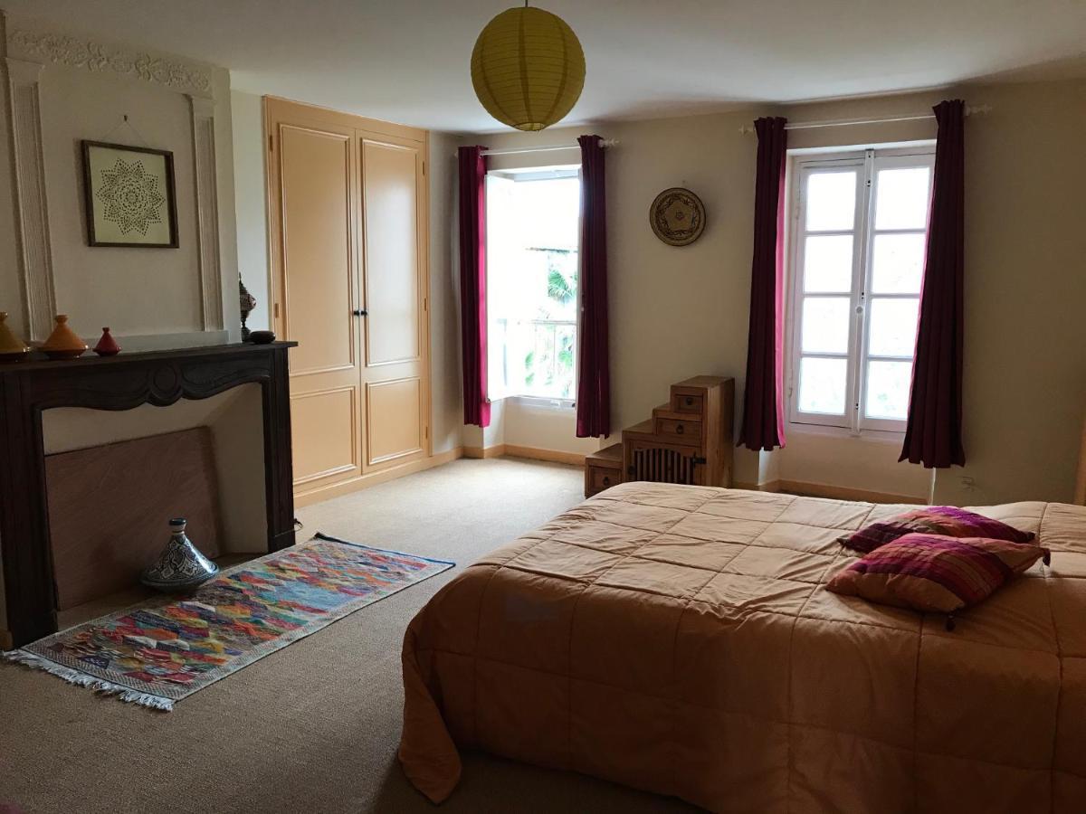 Saint-Sever  Le Cazalet Bed & Breakfast エクステリア 写真